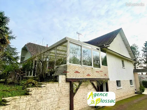 Maison 6 pièces 151 m² 