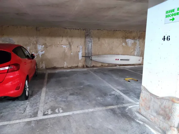 Parking 10 m² 