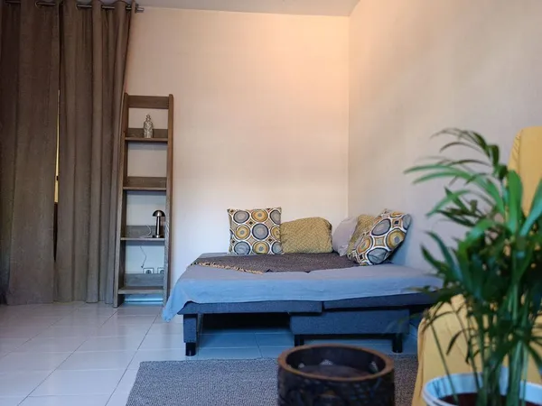 Studio 1 pièce 33 m² 