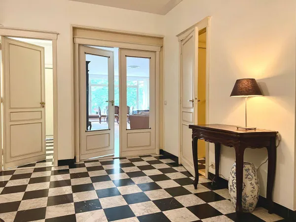 Appartement 4 pièces 150 m² 