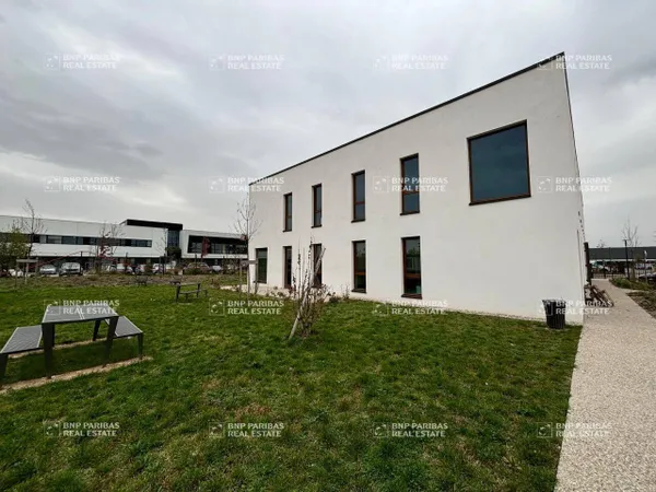 Bureau 432 m² 