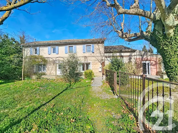 Maison 8 pièces 229 m² 