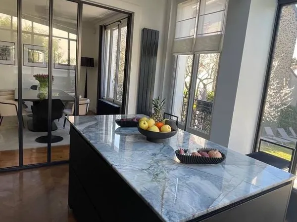 Vends maison - 220m² 