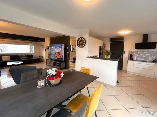 Maison 6 pièces 165 m² 