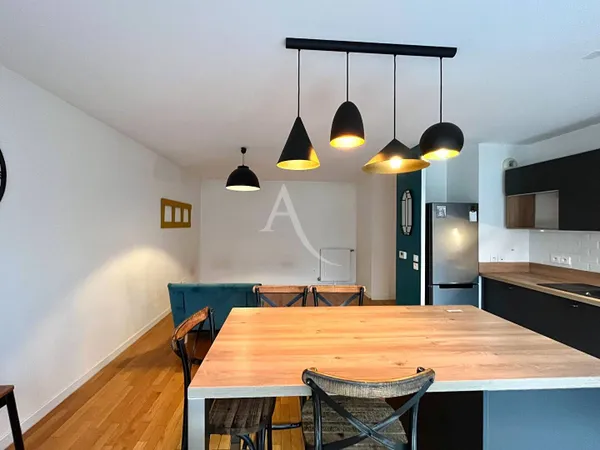 Appartement 3 pièces 64 m² 