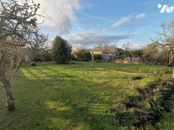 Terrain 600 m² 