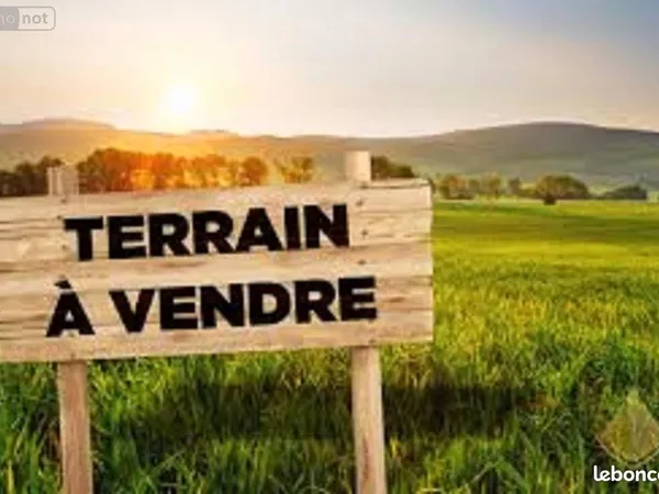 Terrain 402 m² VALENCIN 