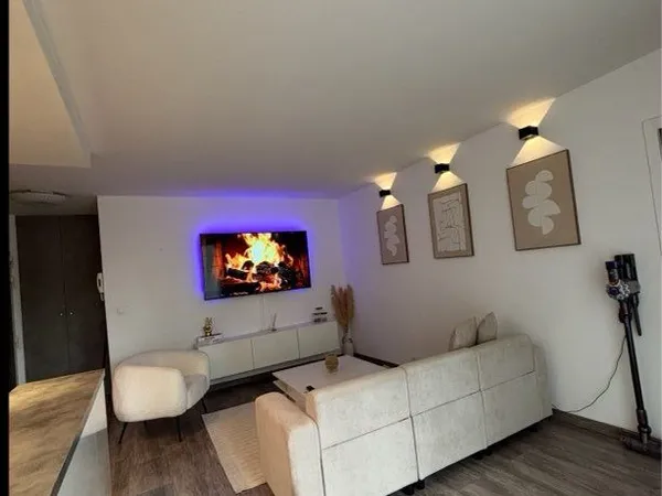 Appartement meublé disponible immédiatement 
