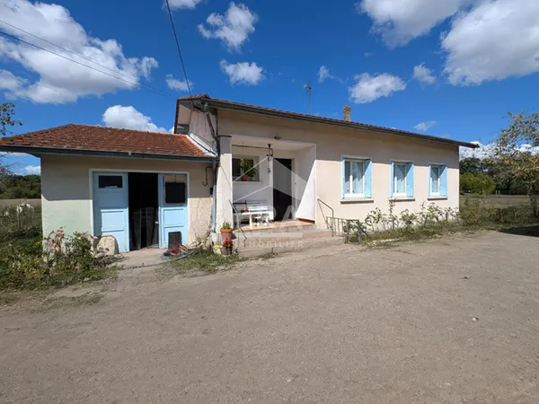 Maison à vendre de plain pied à 5 min de Montpon-Ménestérol 4 pièces 76 m2 