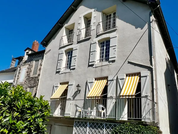 MAISON BOURGEOISE ALLASSAC 