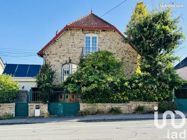 Maison de ville 9 pièces 196 m² 