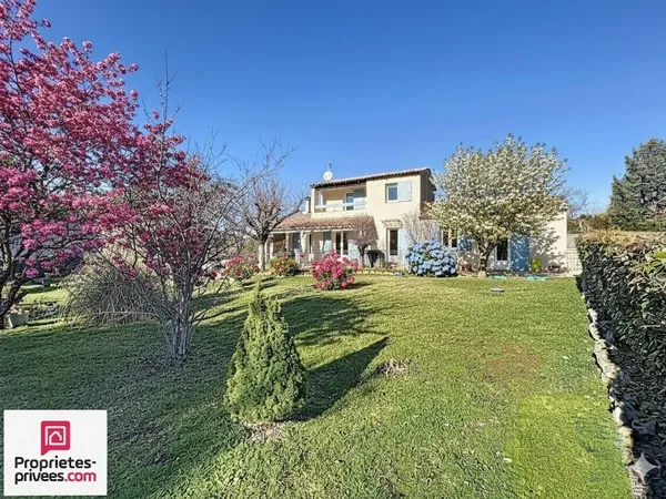 Villa 4 pièces 121 m² 