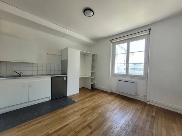Appartement 1 pièce 18 m² 