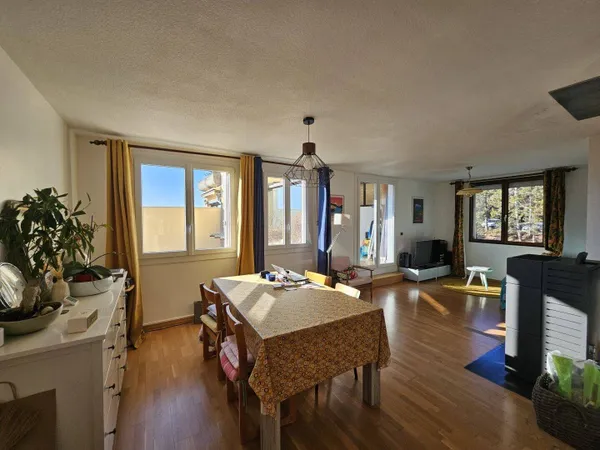 Duplex 5 pièces 105 m² 