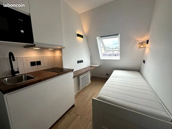 Studio 1 pièce 9 m² 
