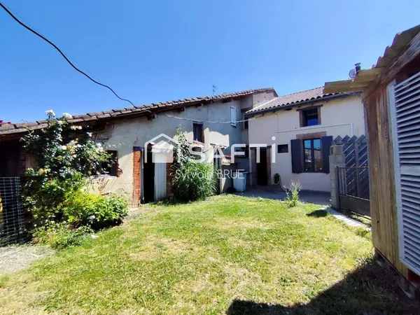Maison de village avec jardin, atelier et dépendance 