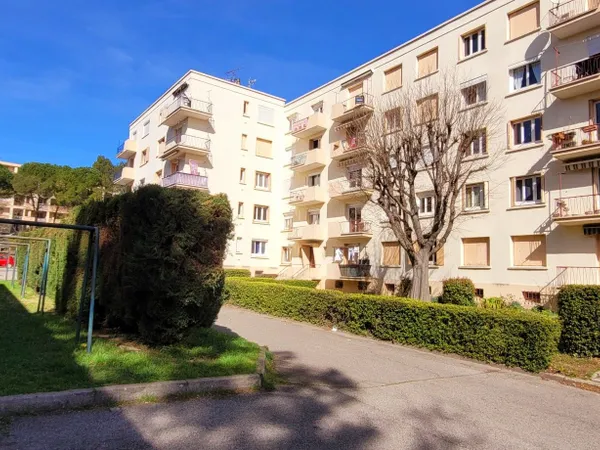 Appartement 3 pièces 66 m² 