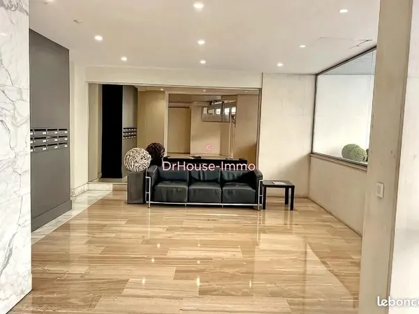 Appartement 6 pièces 168 m² 