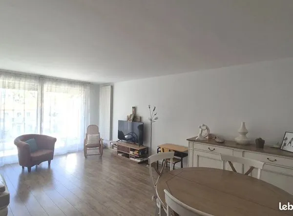 Appartement 4 pièces 92 m² 