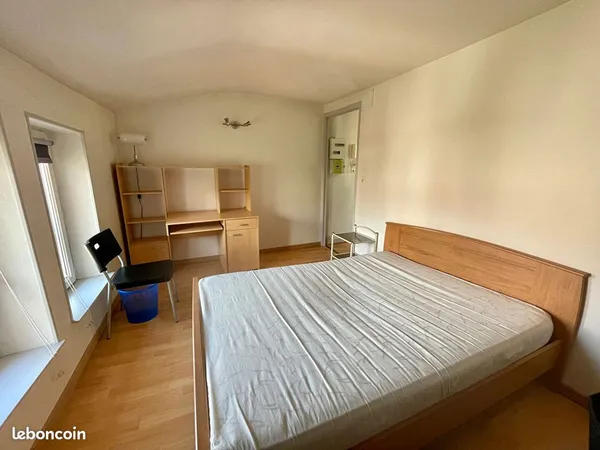 Studio 1 pièce 22 m² 