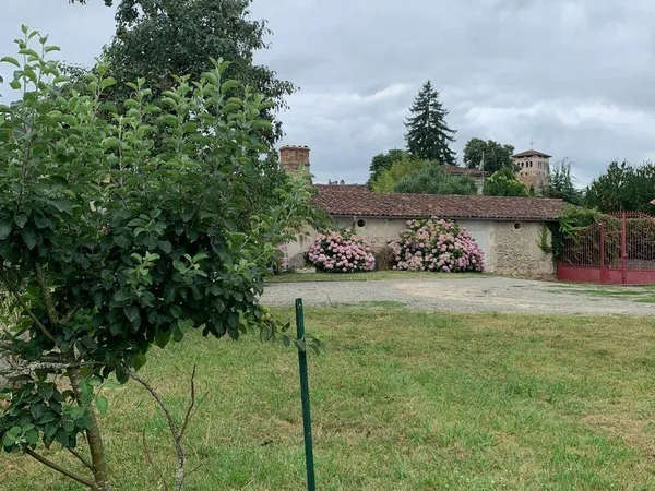 Terrain 600 m² 