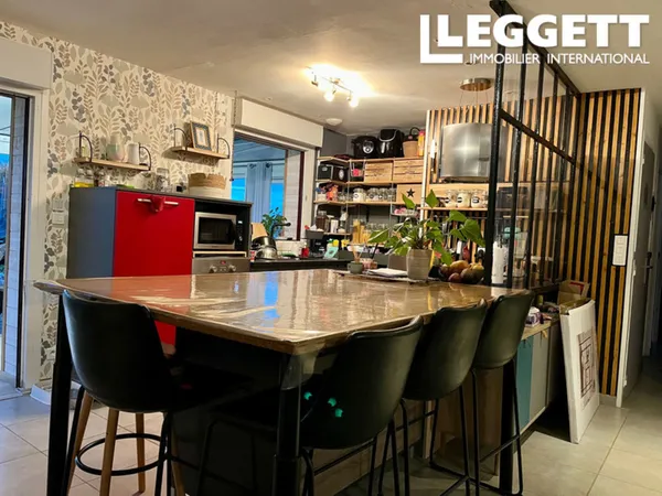 Kerfourn : Maison de plain-pied 90 m² avec véranda et jardin de 582 m² 