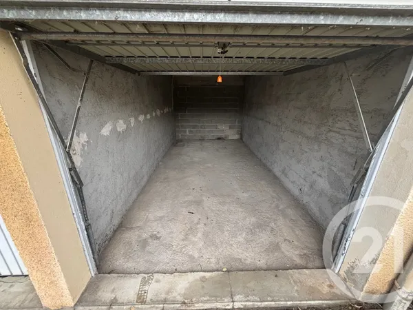 Parking 17 m² 