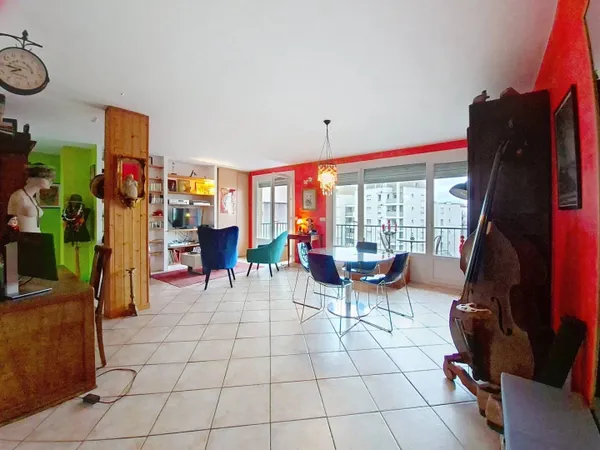Appartement 5 pièces 84 m² 