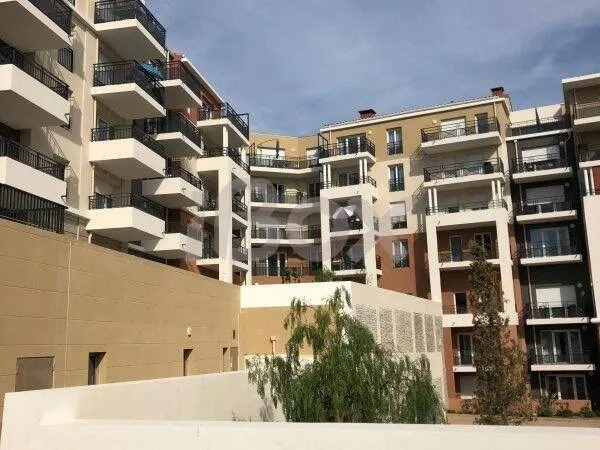 Parking - Garage Location Toulon   100€