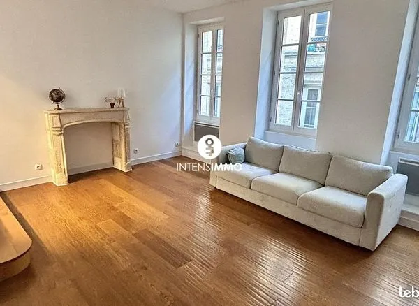 Appartement 6 pièces 118 m² 