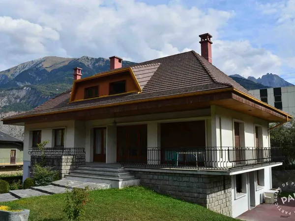 Maison 6 pièces 196 m² 