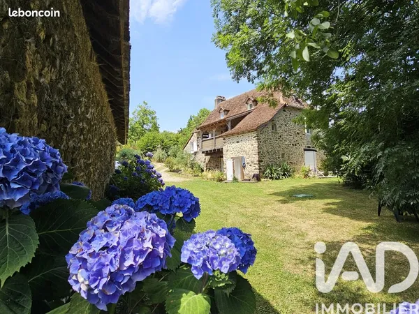 Propriété 6 pièces 140 m² 