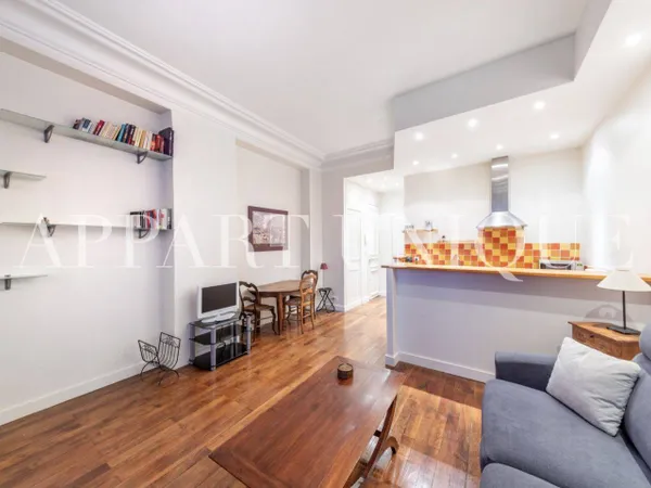 Studio 1 pièce 30 m² 