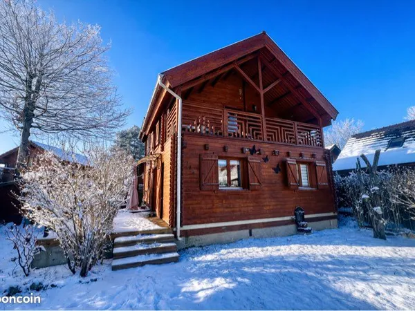 Chalet moderne 100 m² - Calme, verdure et prestations de qualité 