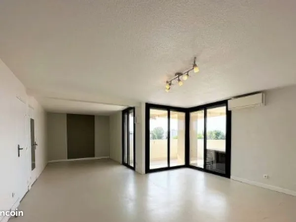 Duplex 4 pièces 90 m² 