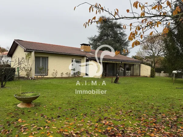 LANTON, proche de toutes commodités, maison 112m2 hab + gara 