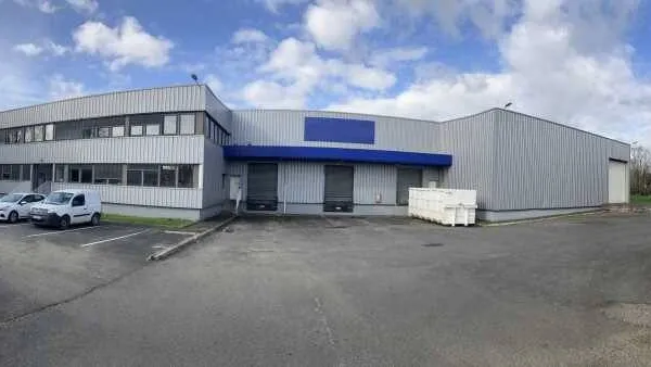 Local d'activité 2280 m² 