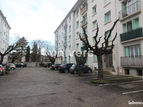 Appartement 5 pièces 68 m² 