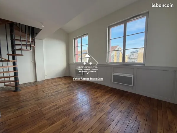 Duplex/Triplex 1 pièce 44 m² 