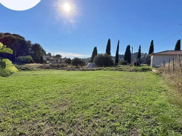 Terrain 564 m² 