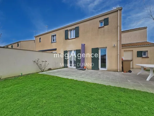 Maison 3 chambres avec garage et jardin 