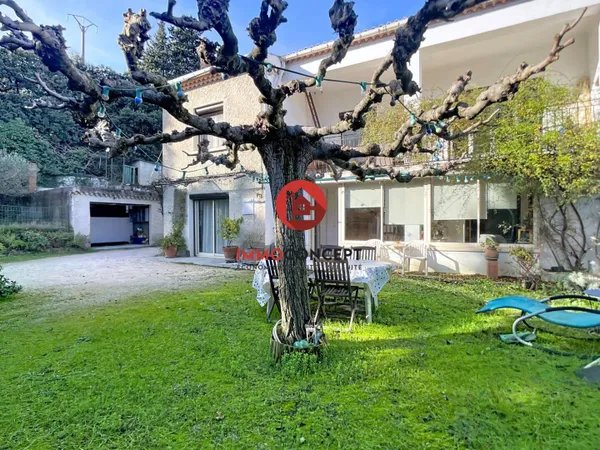 Maison 7 pièces 178 m² 