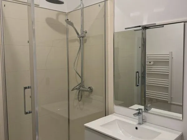 Loue appartement 57m2 