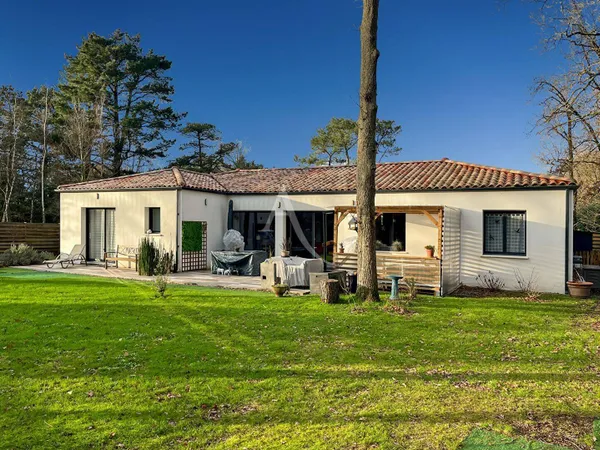 Maison 6 pièces 155 m² 