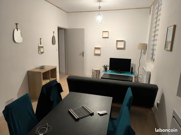 Loue F2 proche centre ville 