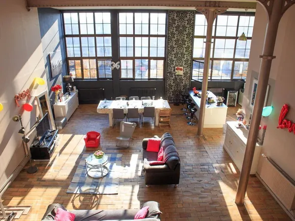 Loft 4 pièces 230 m² 