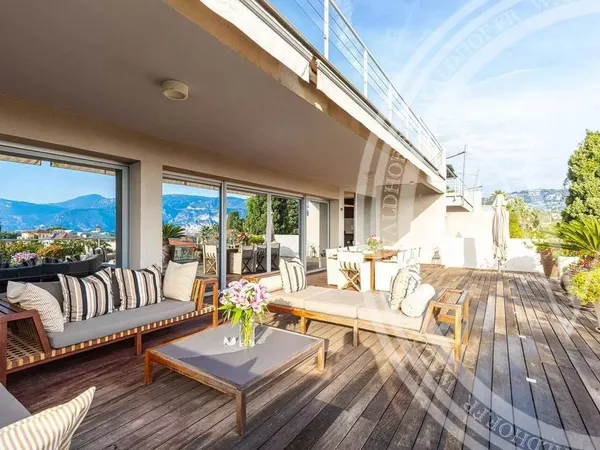 Maison de luxe 5 pièces 