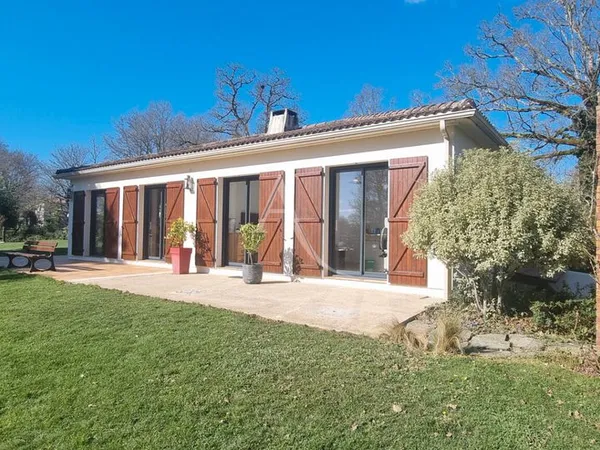 Maison 6 pièces 141 m² 