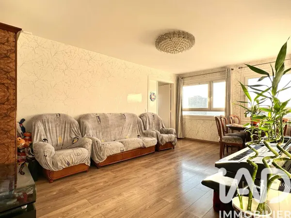 Appartement 4 pièces 79 m² 