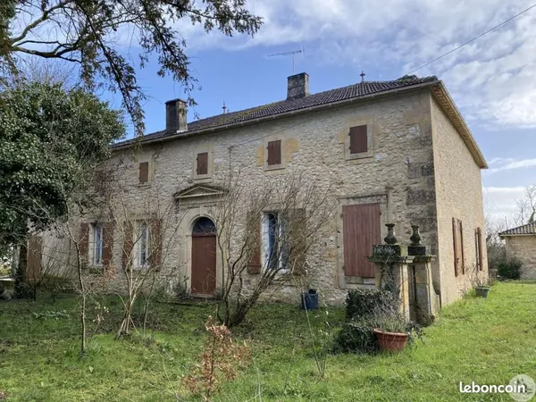 Maison 7 pièces 210 m² 